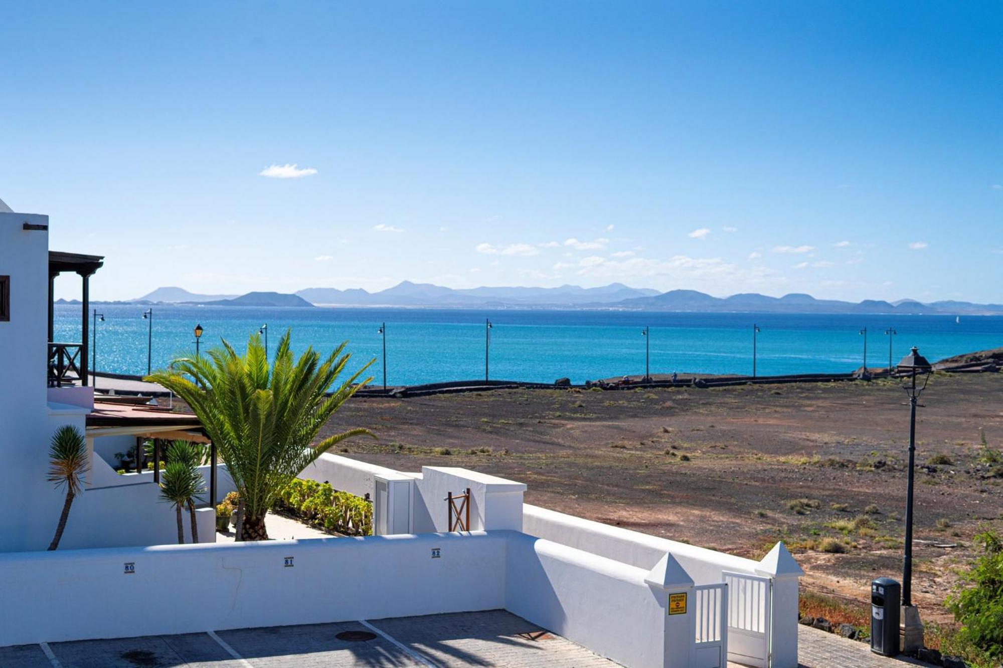 Beautiful Detached Lanzarote Villa 3 Bedrooms Villa Stacruz Bay Stunning Views Close To Amenities Playa Blanca Kültér fotó
